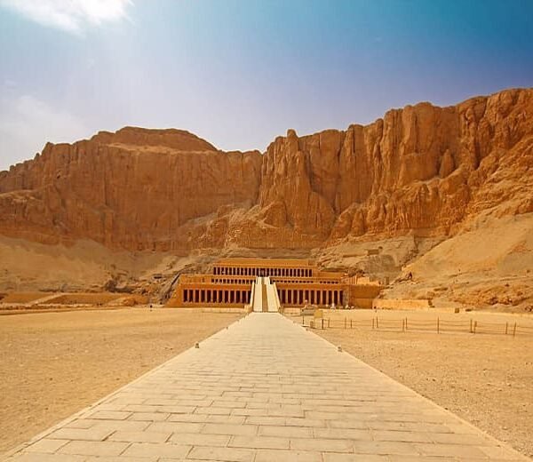 Luxor Aswan (1)